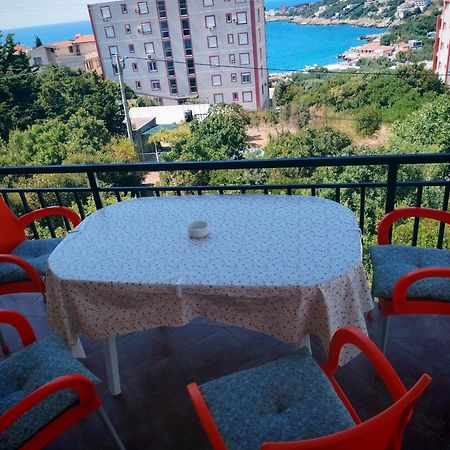 Apartmani Ljubica ウトイェハ エクステリア 写真