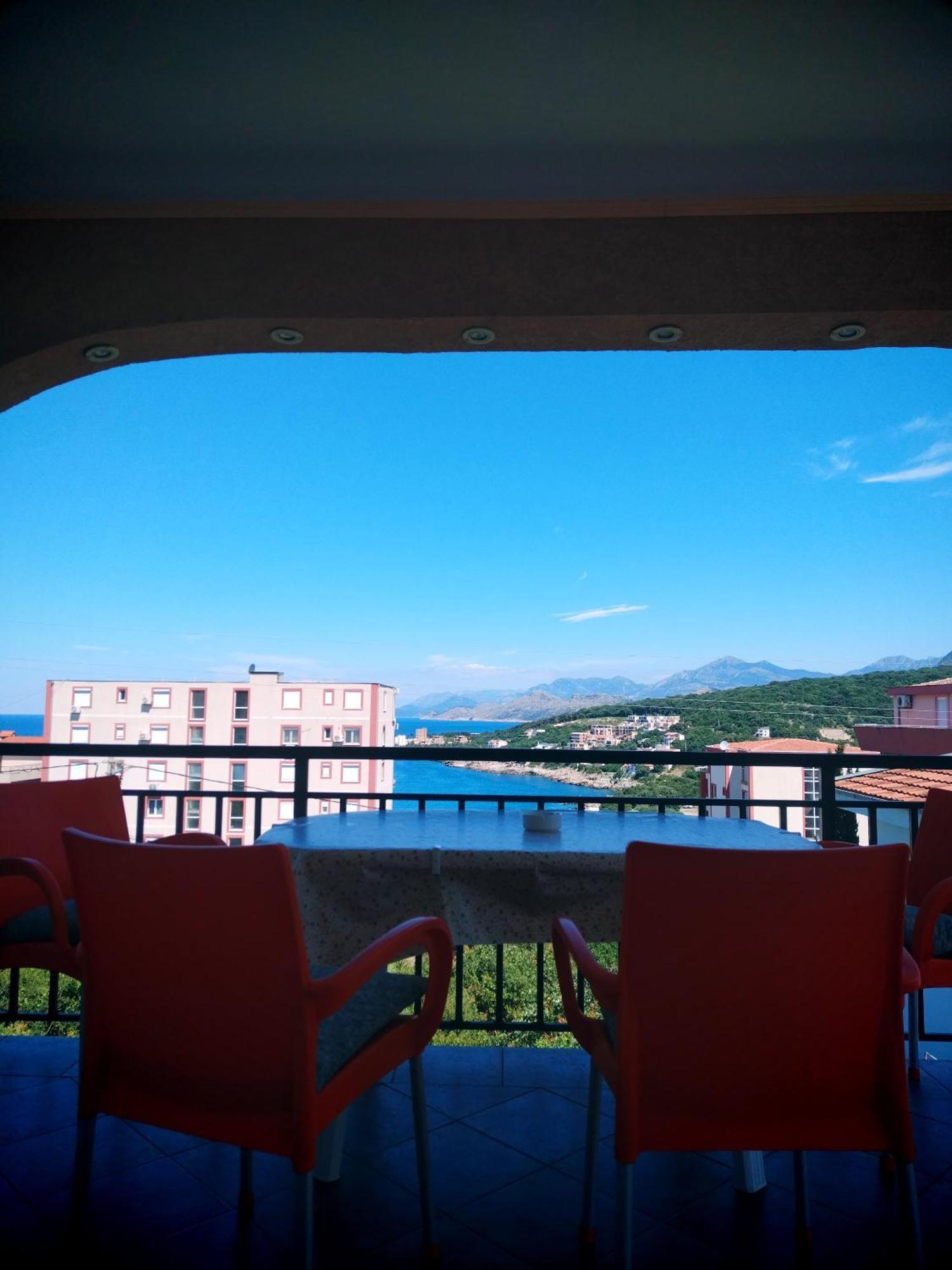 Apartmani Ljubica ウトイェハ エクステリア 写真